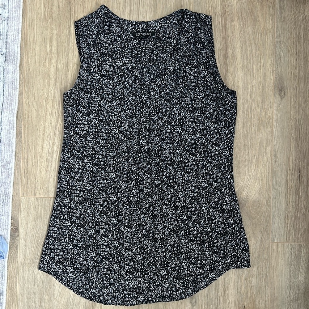 NWOT Express Sleeveless Blouse